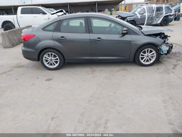Ford FOCUS SE 2017 1FADP3F21HL209979 Image 14
