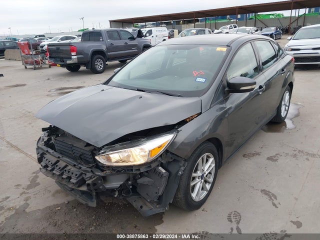 Ford FOCUS SE 2017 1FADP3F21HL209979 Image 2