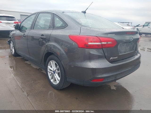 Ford FOCUS SE 2017 1FADP3F21HL209979 Image 3