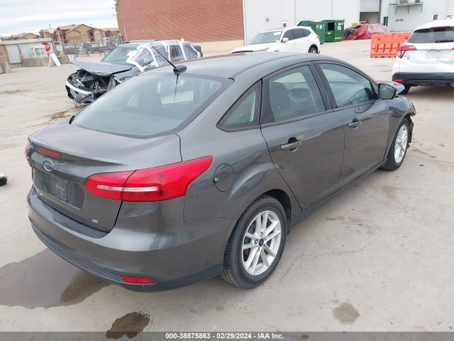 Ford FOCUS SE 2017 1FADP3F21HL209979 Image 4