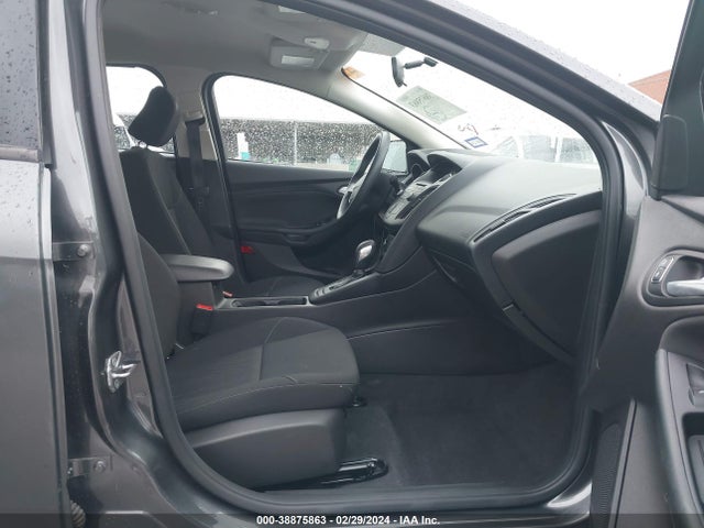 Ford FOCUS SE 2017 1FADP3F21HL209979 Image 5