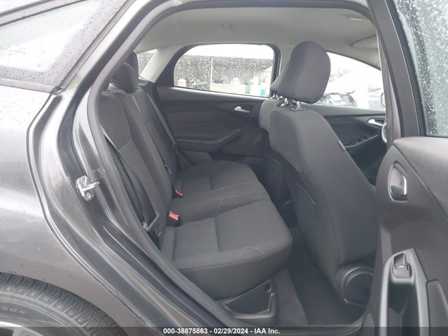 Ford FOCUS SE 2017 1FADP3F21HL209979 Image 8