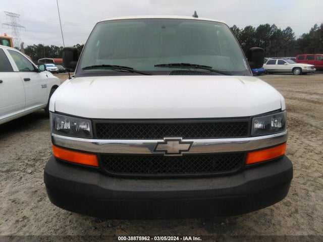 Chevrolet Express 3500 Work Van 2018 1GCZGHFG3J1342575 Image 12