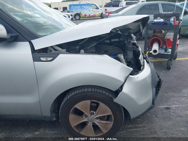 KIA Soul 2014 KNDJN2A29E7701703 Image 13
