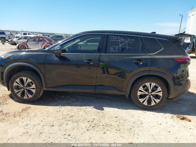 5N1AT3BB9MC761217 Nissan Rogue Sv Intelligent Awd