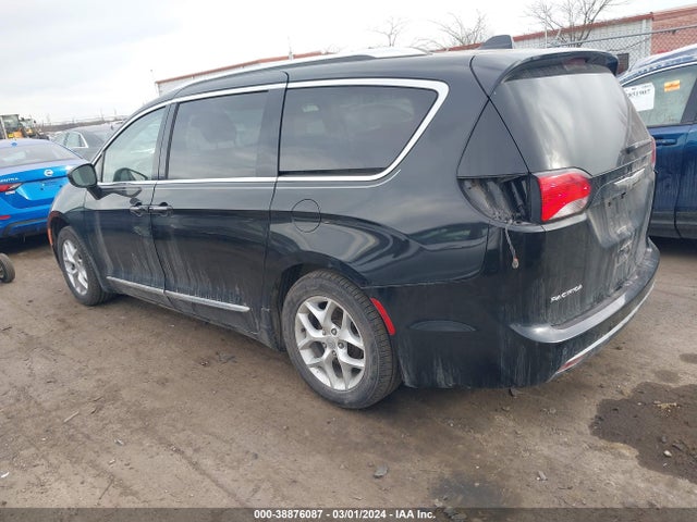 Chrysler Pacifica Touring L 2018 2C4RC1BG1JR123263 Image 3