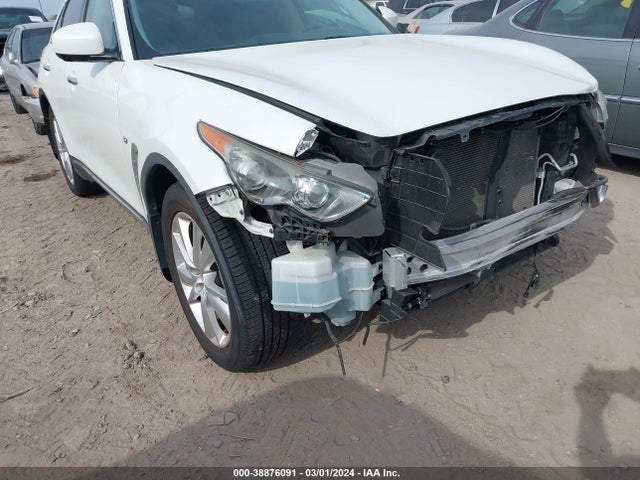 Infiniti QX70 2015 JN8CS1MW1FM480146 Image 17