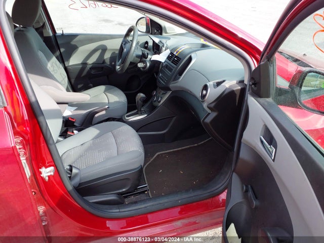 Chevrolet Sonic Ls Auto 2014 1G1JA6SH1E4229030 Image 5