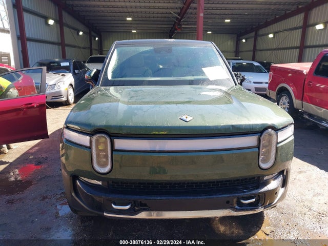 Rivian R1s Adventure 2023 7PDSGABA1PN015287 Image 12