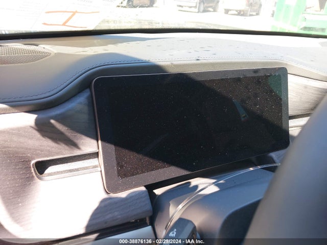 Rivian R1s Adventure 2023 7PDSGABA1PN015287 Image 15