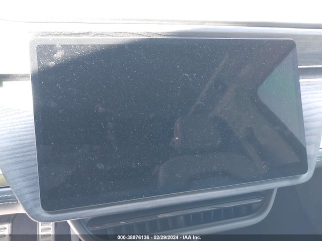 Rivian R1s Adventure 2023 7PDSGABA1PN015287 Image 18
