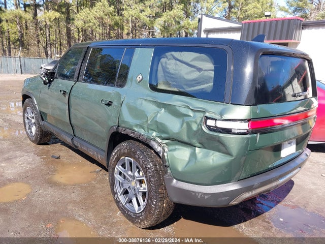 Rivian R1s Adventure 2023 7PDSGABA1PN015287 Image 3