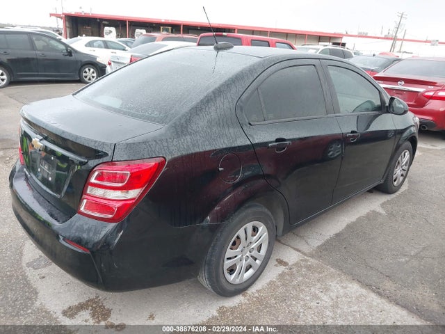Chevrolet Sonic Ls Auto 2017 1G1JB5SH6H4159164 Image 4