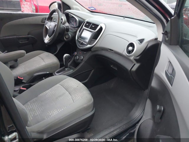 Chevrolet Sonic Ls Auto 2017 1G1JB5SH6H4159164 Image 5