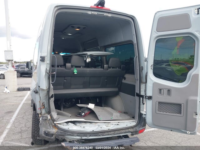 WDZPE7CD8JP624810 Mercedes-Benz Sprinter 2500 Standard Roof V6