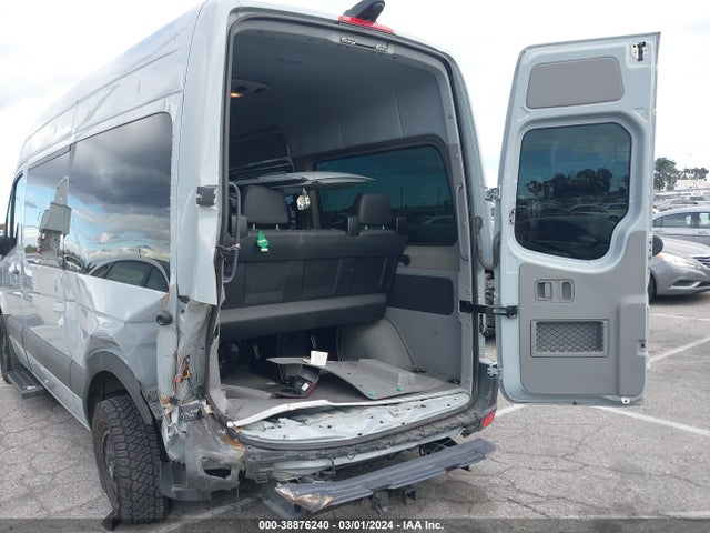 WDZPE7CD8JP624810 Mercedes-Benz Sprinter 2500 Standard Roof V6