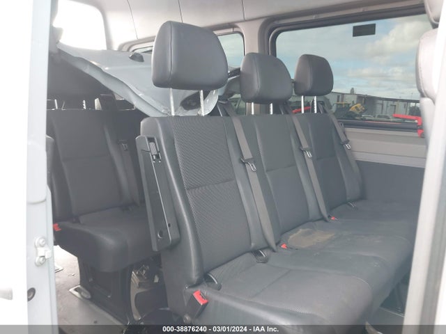 WDZPE7CD8JP624810 Mercedes-Benz Sprinter 2500 Standard Roof V6