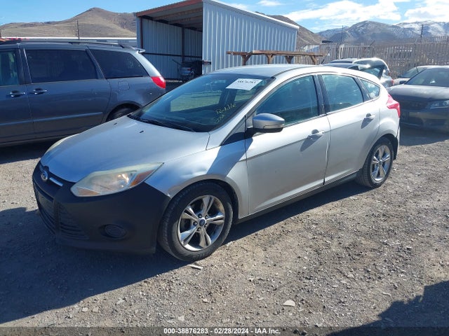 Ford FOCUS SE 2014 1FADP3K26EL238914 Image 2
