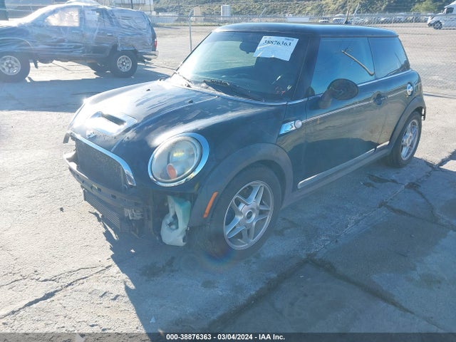 2010 MINI COOPER S WMWMF7C50ATZ71142 Photo 5