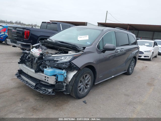 Toyota SIENNA XLE 2021 5TDYRKEC1MS062775 Image 2