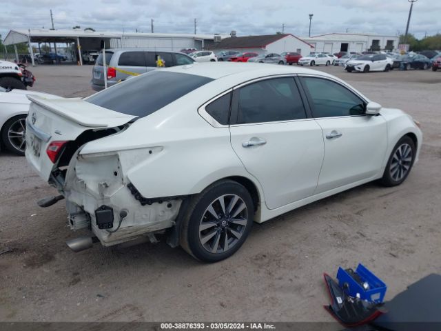 1N4AL3AP6HC111483 Nissan Altima 2.5 Sl