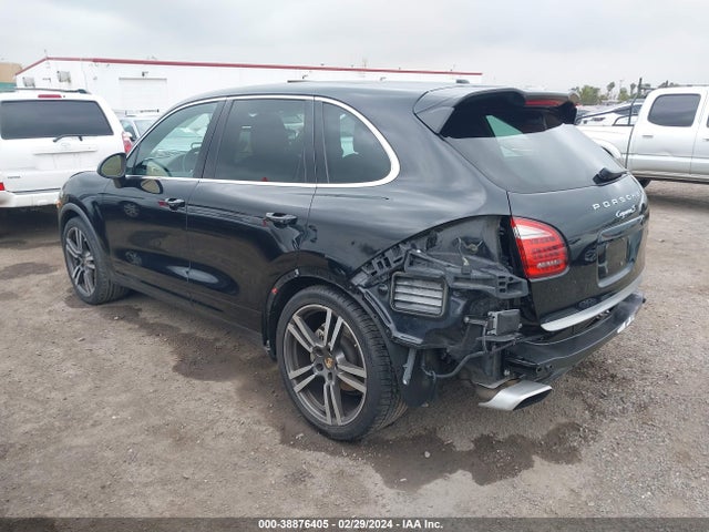 2012 PORSCHE CAYENNE WP1AB2A22CLA46425 Photo 2