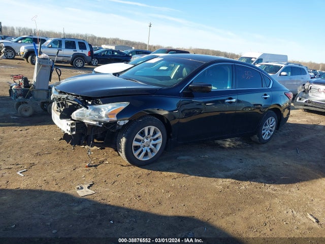 Nissan Altima 2.5 S 2015 1N4AL3AP8FC150475 Image 2