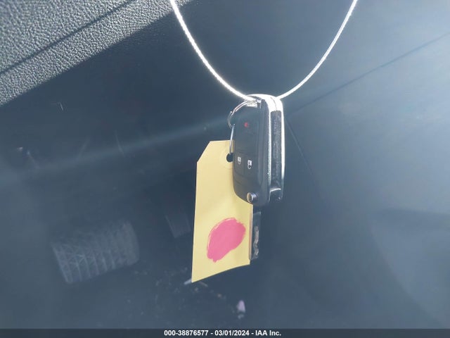 Chevrolet TRAX LS 2018 3GNCJKSB8JL357054 Image 11