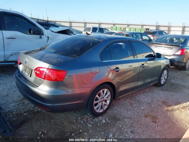 3VWD07AJ5EM386840 Volkswagen Jetta 1.8t Se