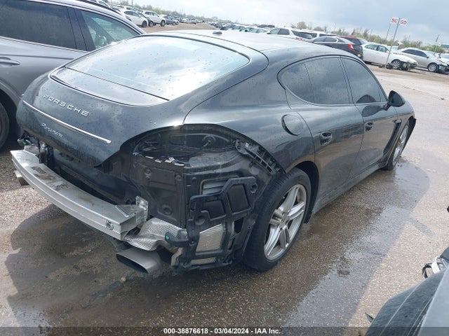 2011 PORSCHE PANAMERA WP0AA2A7XBL011825 Photo 3