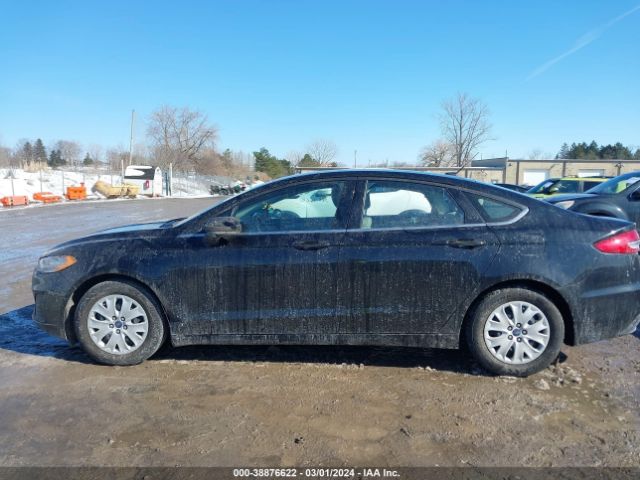 3FA6P0G70KR279662 Ford FUSION S