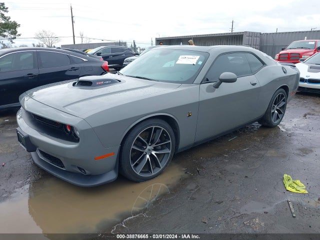 Dodge Challenger 392 Hemi Scat Pack Shaker 2017 2C3CDZFJ2HH583138 Image 2