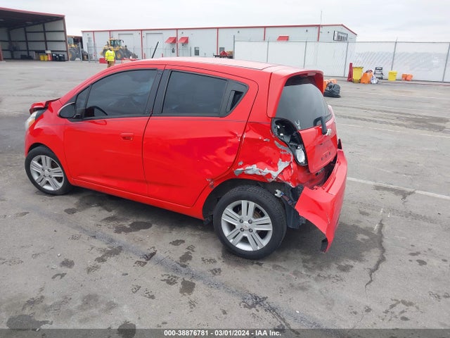 Chevrolet Spark 1lt Auto 2014 KL8CD6S90EC552094 Image 3