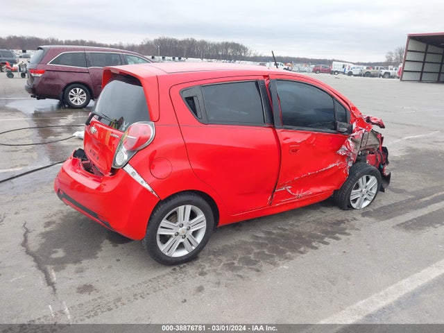 Chevrolet Spark 1lt Auto 2014 KL8CD6S90EC552094 Image 4