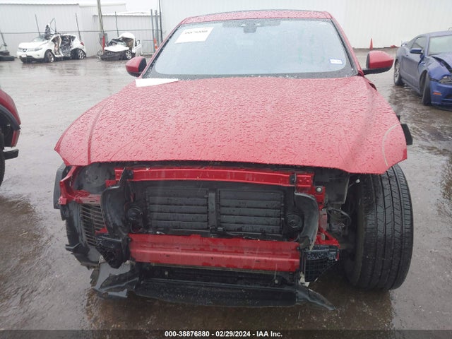 SADCJ2BVXHA494845 Jaguar F-pace 35t Premium