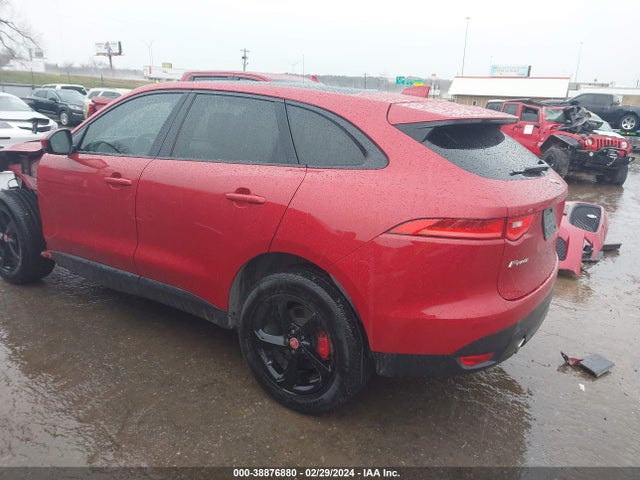 2017 JAGUAR F-PACE SADCJ2BVXHA494845 Photo 2