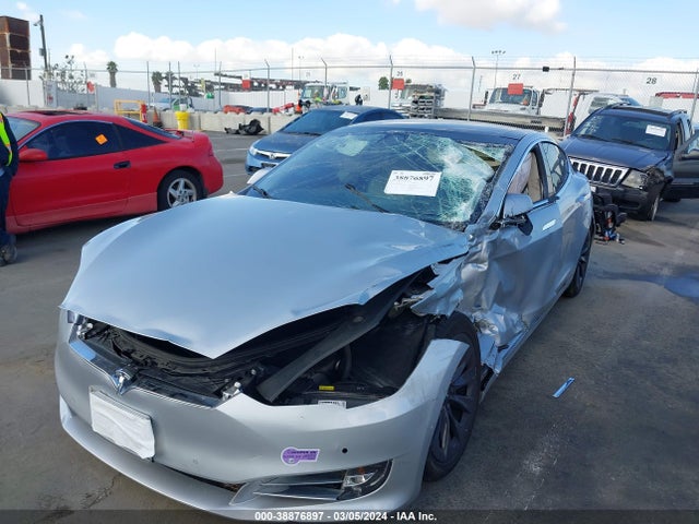 Tesla Model S 100d/75d/p100d 2018 5YJSA1E20JF282598 Image 2