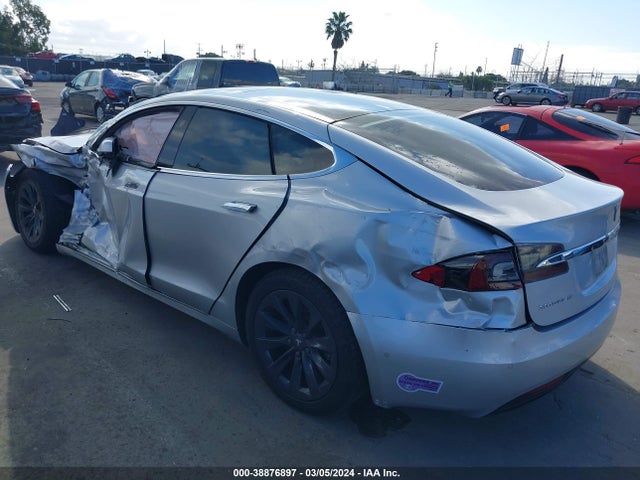 Tesla Model S 100d/75d/p100d 2018 5YJSA1E20JF282598 Image 3