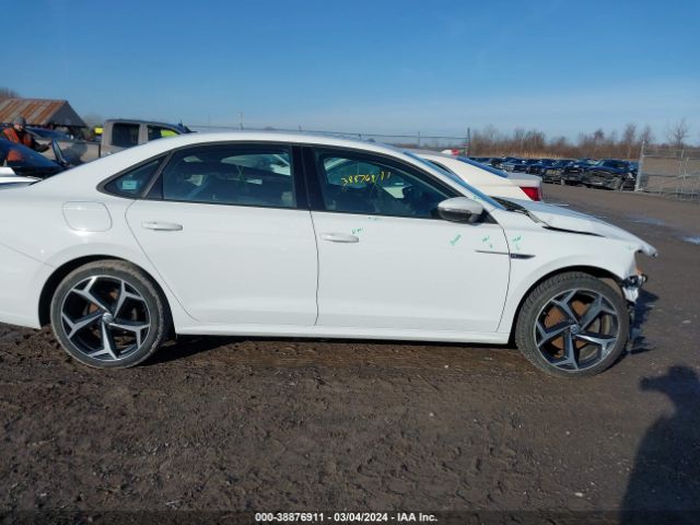 1VWMA7A35LC027081 Volkswagen Passat 2.0t R-line