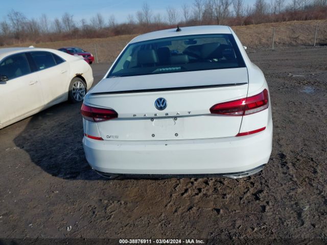 1VWMA7A35LC027081 Volkswagen Passat 2.0t R-line