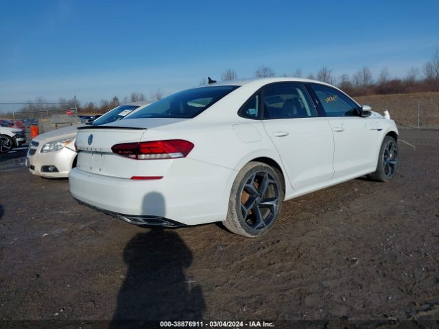 1VWMA7A35LC027081 Volkswagen Passat 2.0t R-line