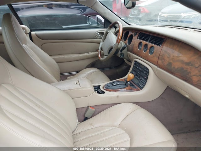 2000 JAGUAR XK8 SAJJA42C0YNA01202 Photo 4