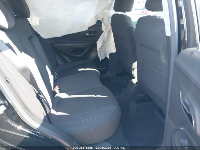 Chevrolet Trax Awd Ls 2022 KL7CJNSM5NB552657 Image 8