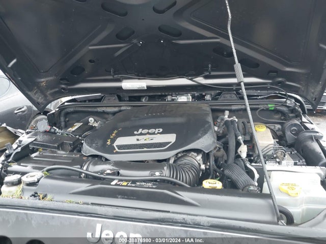 1C4BJWDG6HL509617 Jeep Wrangler Unlimited Sport 4x4
