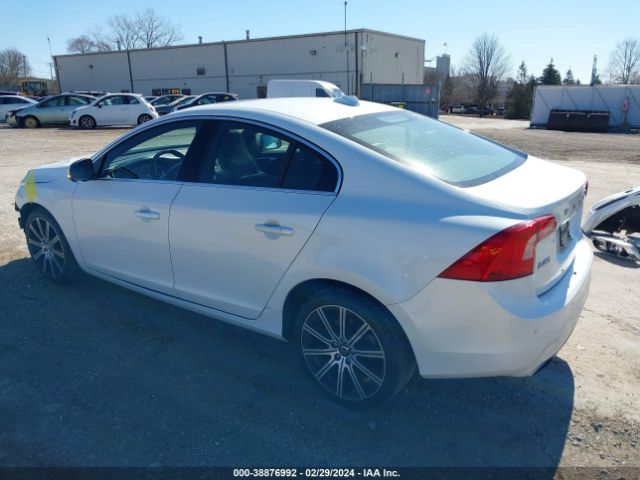 YV1612TKXF1345419 Volvo S60 T5 Premier