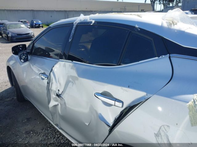 1N4AA6AP9JC376976 Nissan Maxima 3.5 Sv