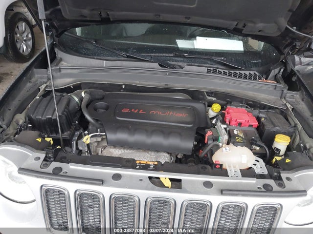 Jeep Renegade Limited 4x4 2018 ZACCJBDB0JPH44825 Image 10