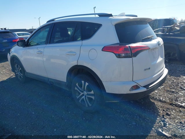 Toyota RAV4 LE 2016 2T3ZFREV0GW248270 Image 3