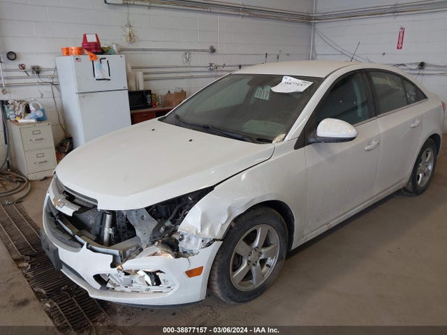 Chevrolet Cruze 1lt Auto 2015 1G1PC5SB4F7202415 Image 2