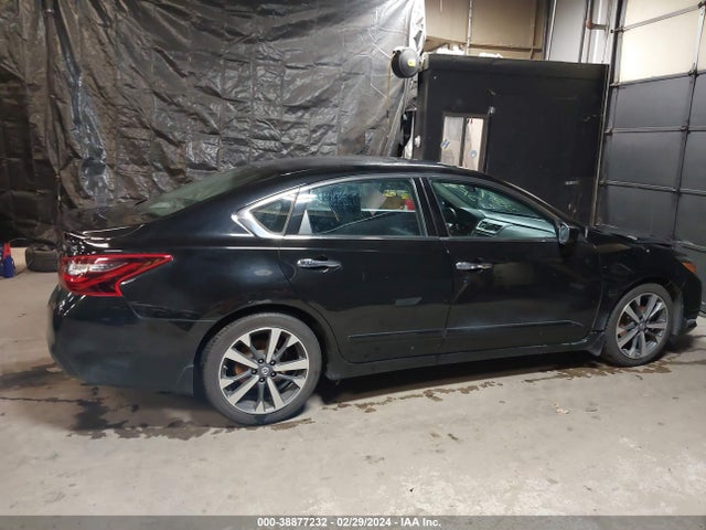 Nissan Altima 2.5 Sr 2017 1N4AL3AP0HC124620 Image 13